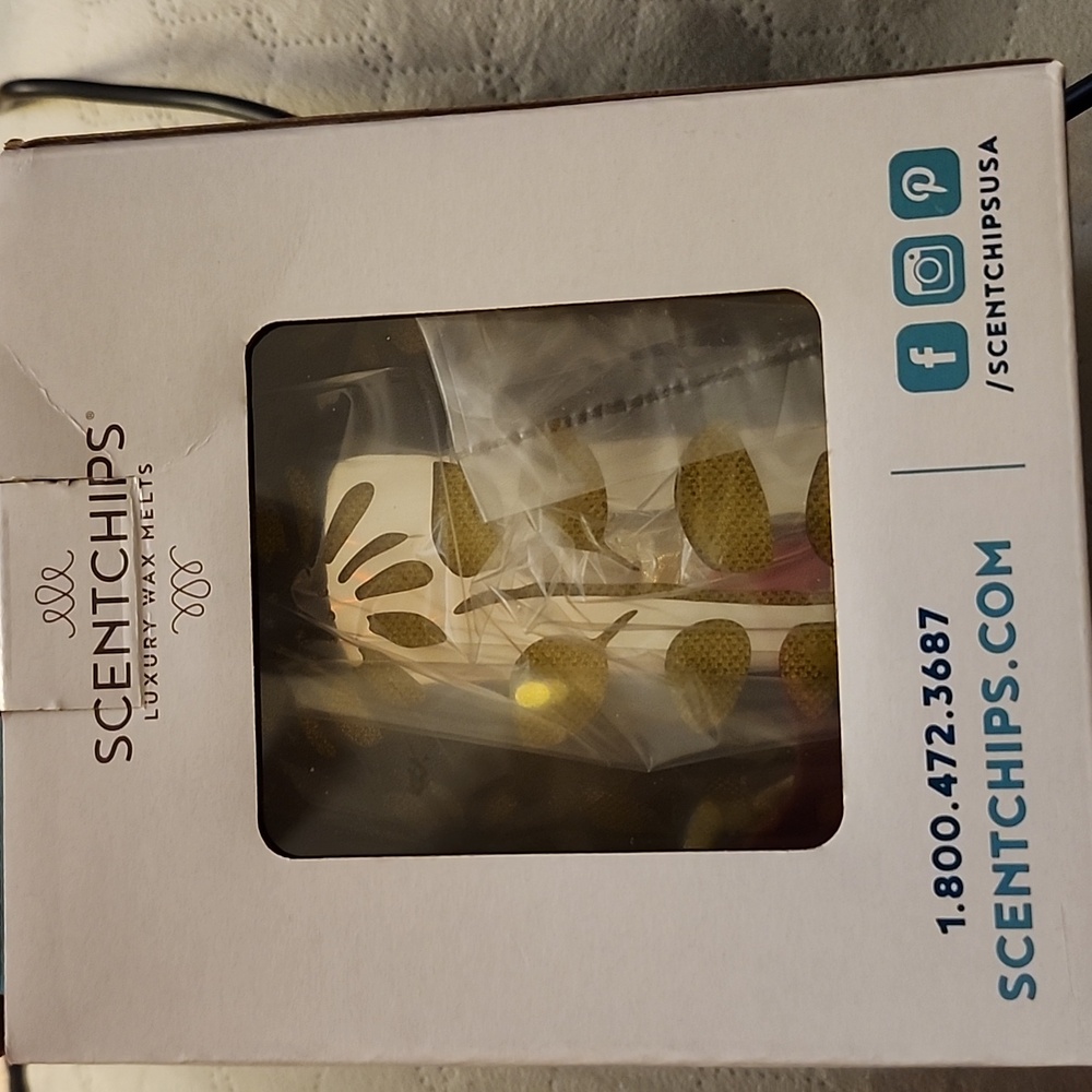Stylish Shade Selection NIB - Picture 2 of 6